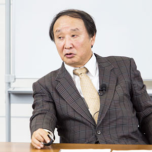 金子勝（慶応義塾大学経済学部教授）