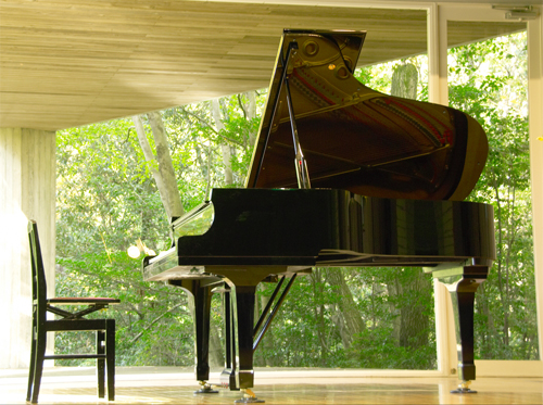 あの曲・あのメロディーを耳に、心に快適なアレンジで。