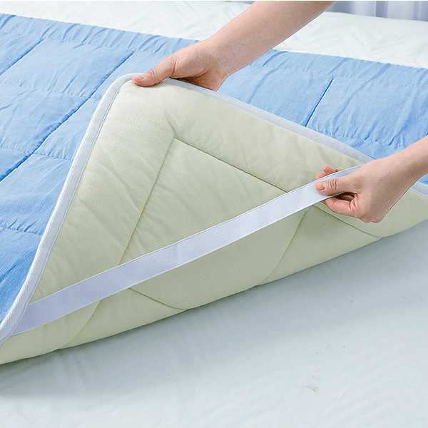 オールシーズン敷きパッド