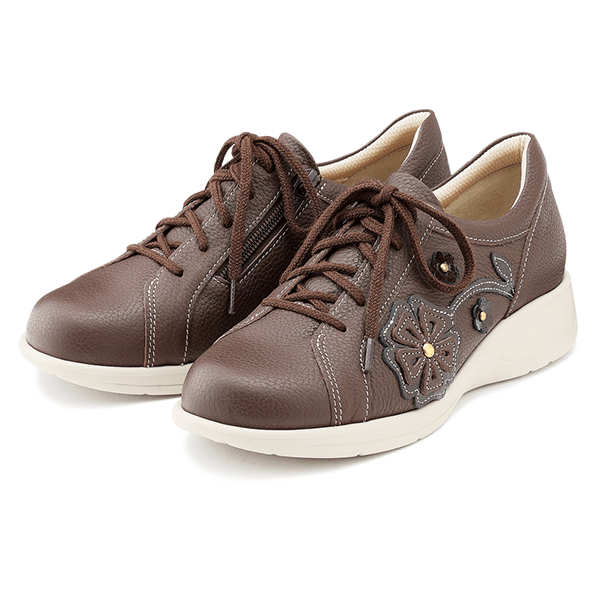 【美品】◾️トルネードマート◾️ドレスシューズ◾️ヴァンパイア限定◾️エナメル◾️ブラウン MAMIAN（マミアン） バレエシューズ パンプス ポインテッドトゥ バレエ