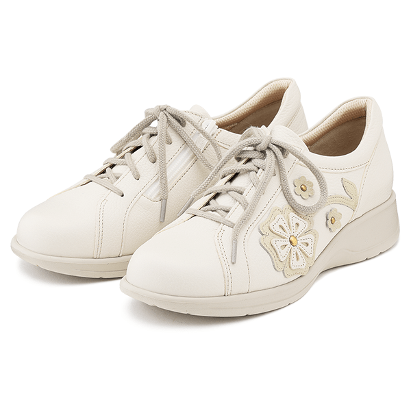 5Eエレガントスニーカー アイボリー 22.5cm