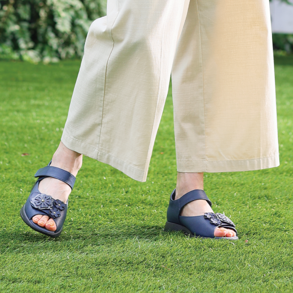 ５Ｅスニーカーサンダル ブラック Ｓ