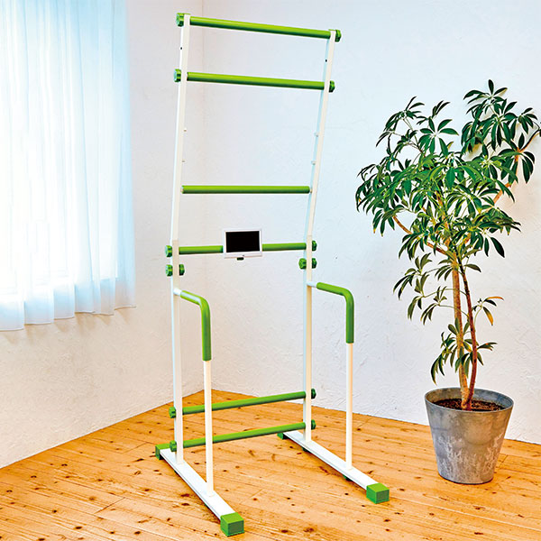 誰でもカンタン！ぶらさがり健康器『ラクのび』