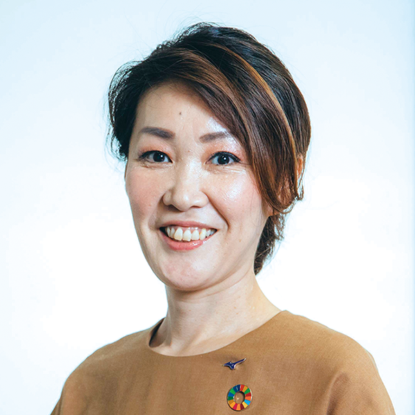 浅野麻美さん