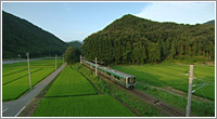 田園風景を走る鉄道